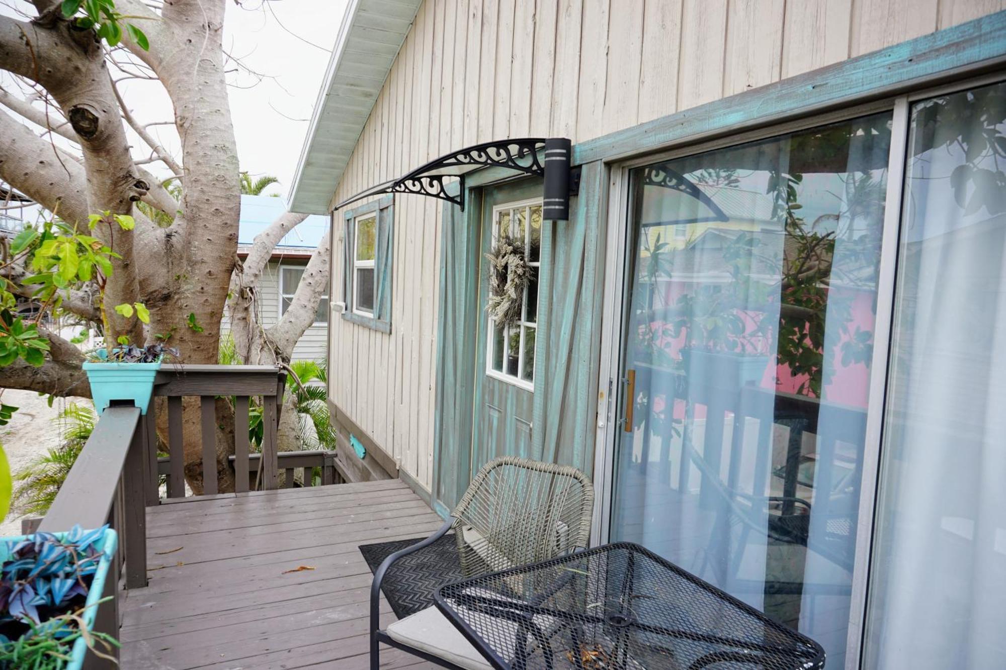 Ami Tree House Villa เบรเดนทันบีช ภายนอก รูปภาพ